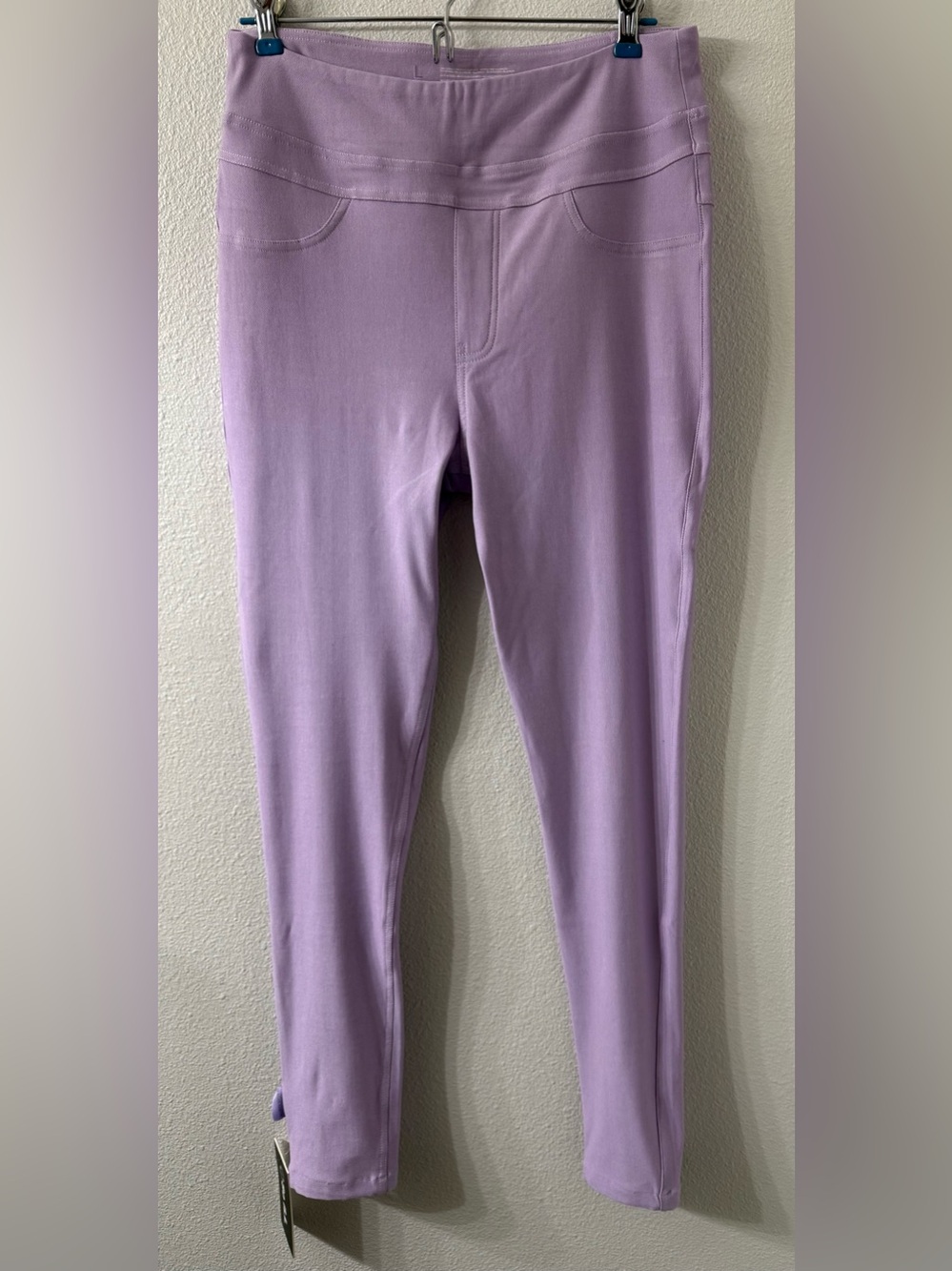 So iLL x Meagan Martin 4 Way Stretch Flex Leggings | Lavender | Size Large - Picture 2 of 5